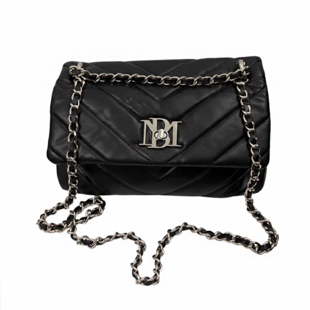 :Badgley Mischka Black Chevron Quilted Chain Crossbody Bag